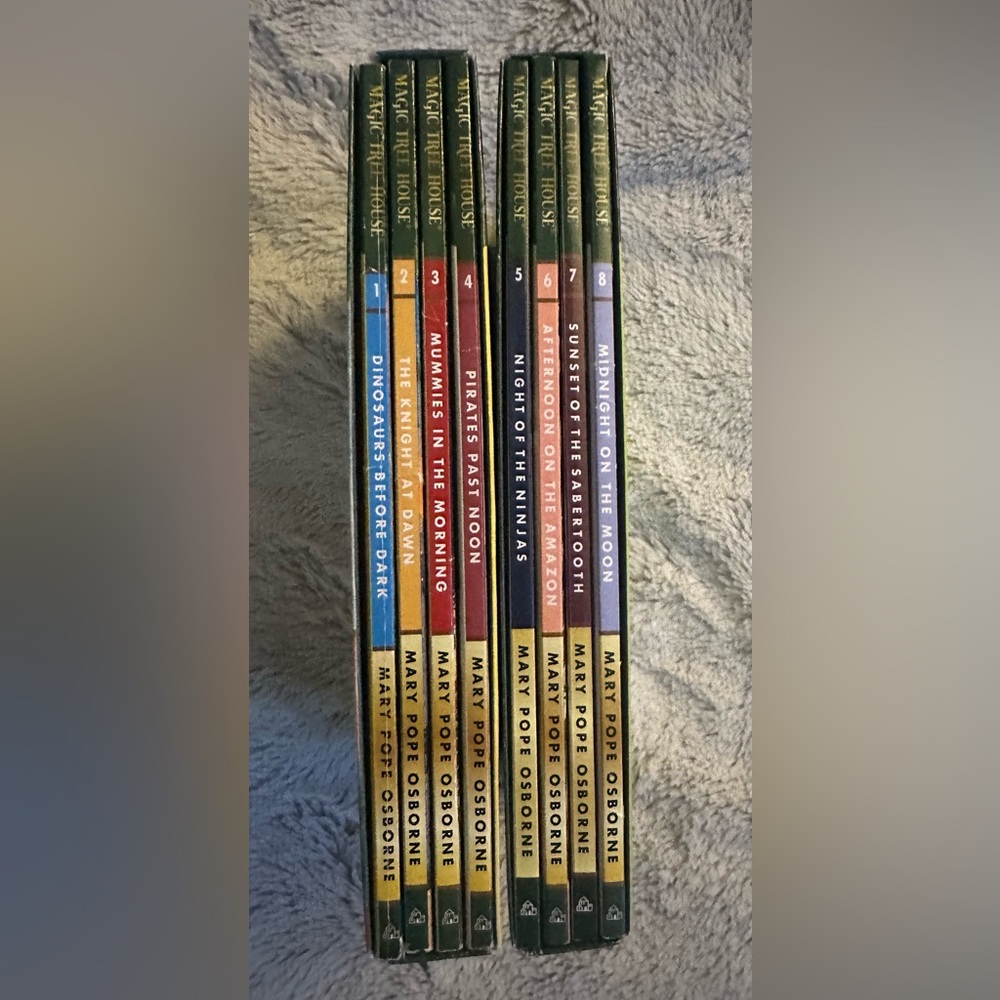 Magic Tree House Books 1-8 Set - Picture 3 of 4